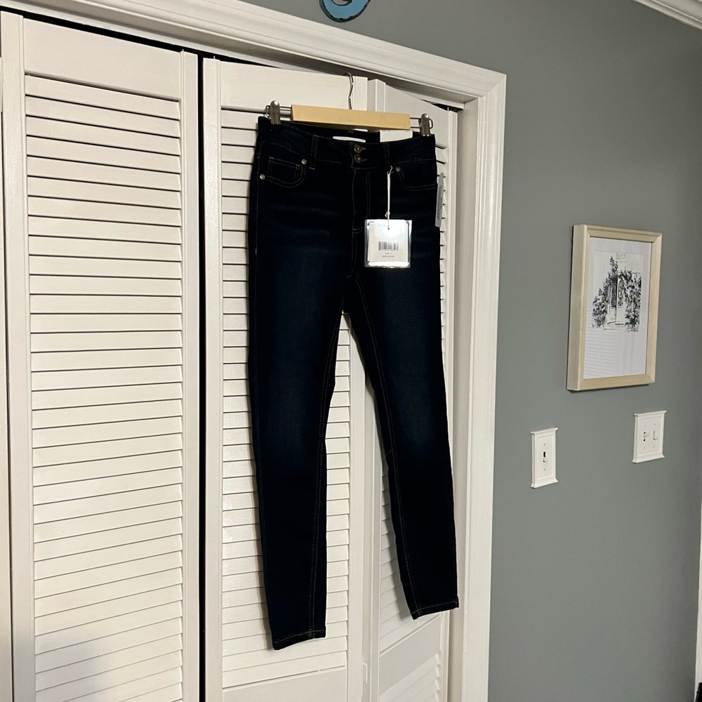 Ellen Tracy Double‎ Button Skinny Jeans SZ 2 NWT